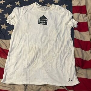 Jordan X Dover street market 

Sz 2xl